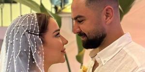 العالمي : أسما شريف منير : أخترت زوج قريب من ربنا  l صور جديدة من حفل الزفاف fxcc.ae