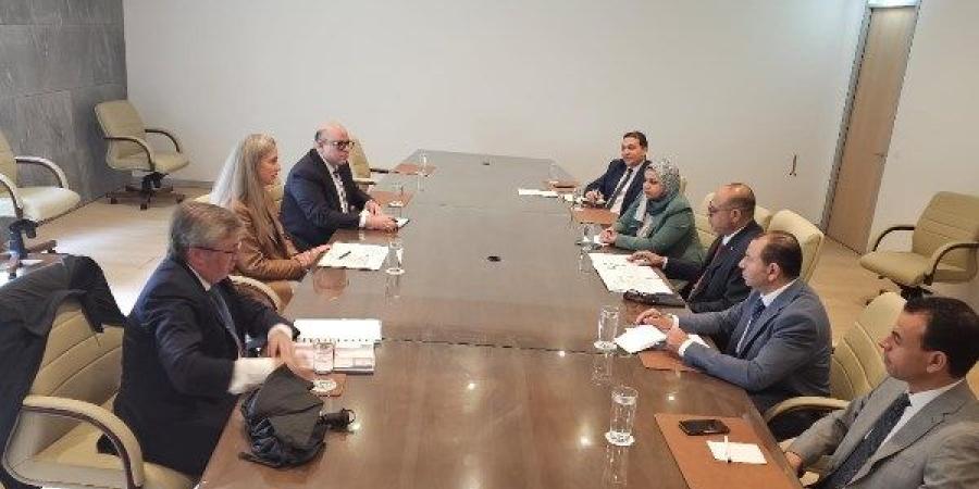 العالمي : وزير العمل: تطوير منظومة التدريب وتوفير عِمالة مُدربة لسوق العمل الخارجي fxcc.ae