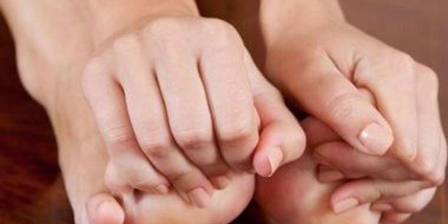 العالمي : كيف يتجنب مريض النقرس المضاعفات خلال العيد؟.. نصائح تحميك من الألم fxcc.ae