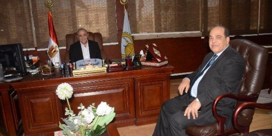 العالمي : محافظ الغربية: عيد الأضحى مناسبة عظيمة لتعميق قيم التضحية من أجل الوطن fxcc.ae