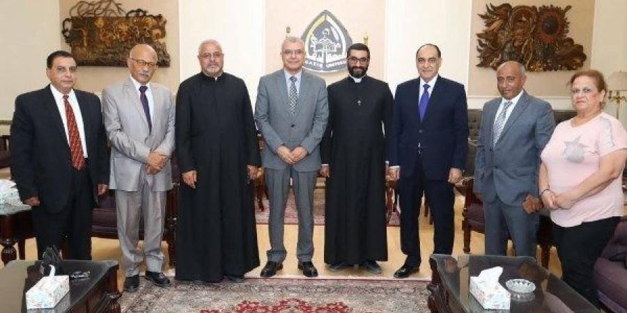 العالمي : راعيا الأقباط الكاثوليك بالزقازيق والعاشر يهنئان رئيس جامعة الزقازيق بعيد الأضحى fxcc.ae