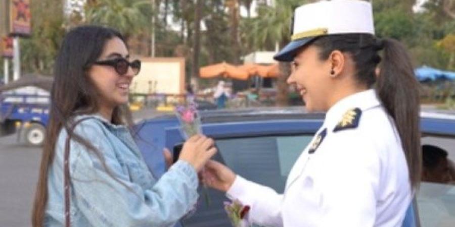 العالمي : كيف احتفلت وزارة الداخلية بعيد الأضحى؟.. ورود وأفراح fxcc.ae